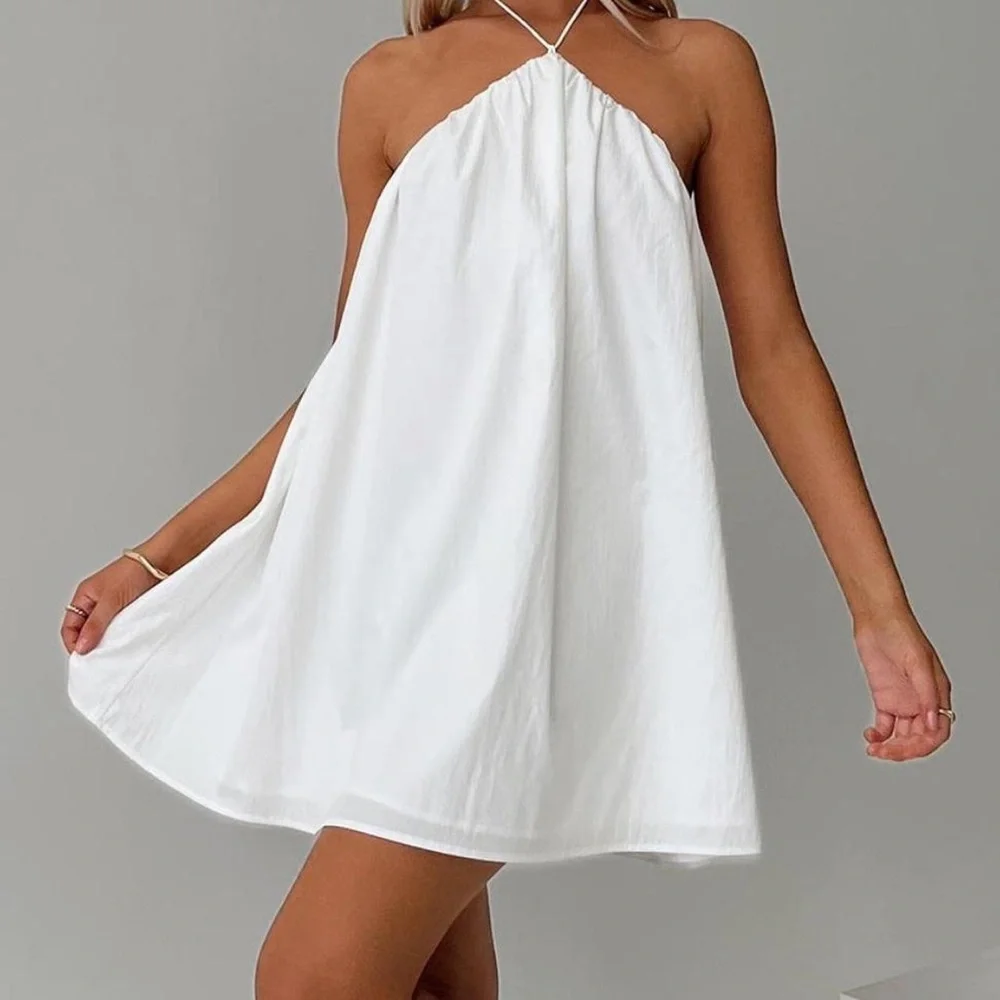 AMYLYNN Poplin Halter Swing Mini Dress in White Size M